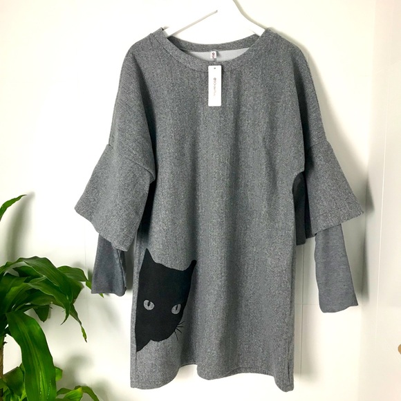 Women’s Long Sleeves Tunic with Black Peeking Cat - Picture 1 of 10